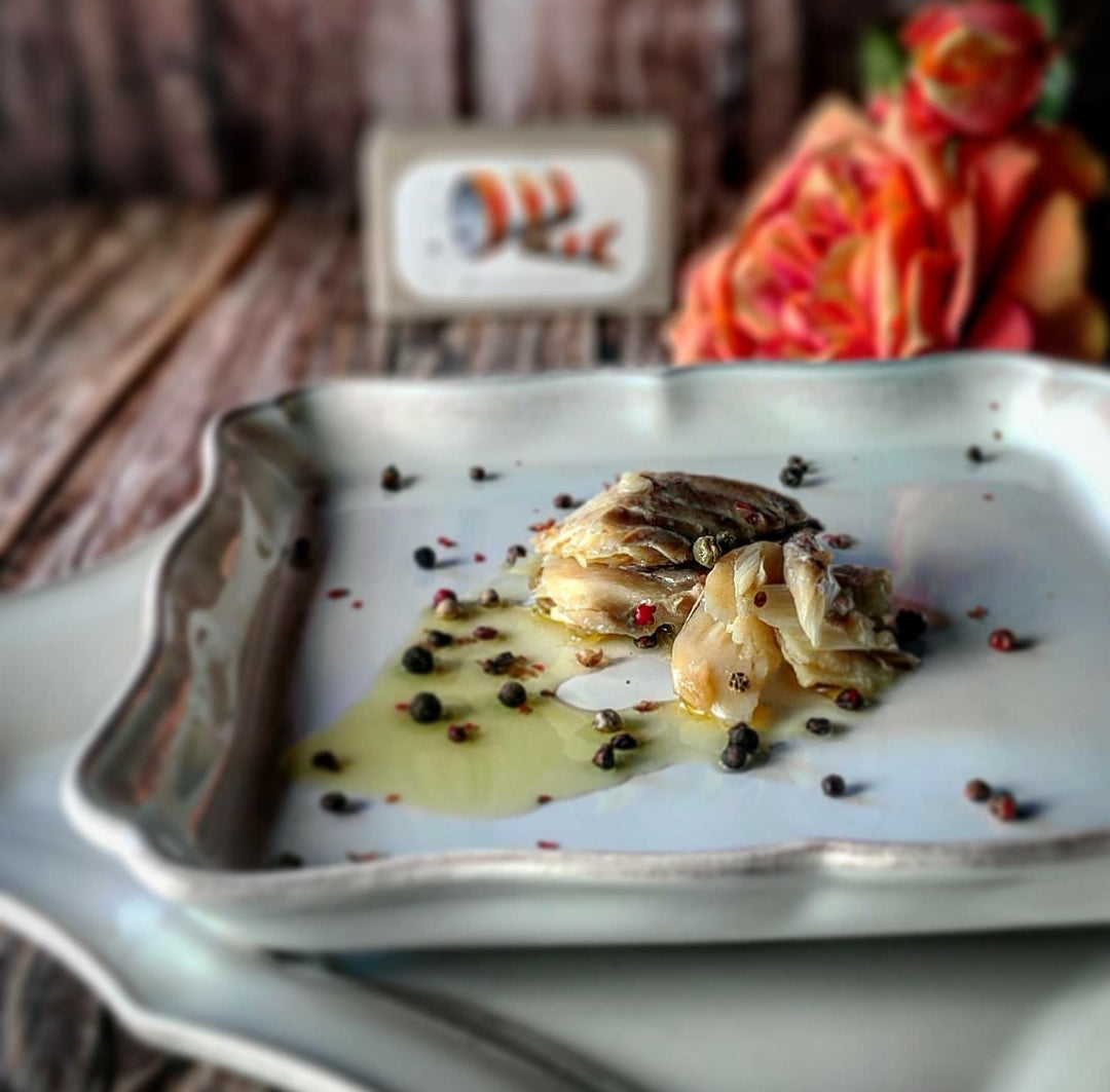 Cod with garlic in olive oil